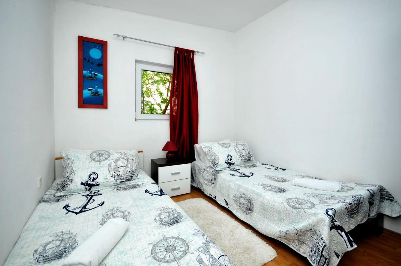 Apartment Sandra Trogir Exterior foto