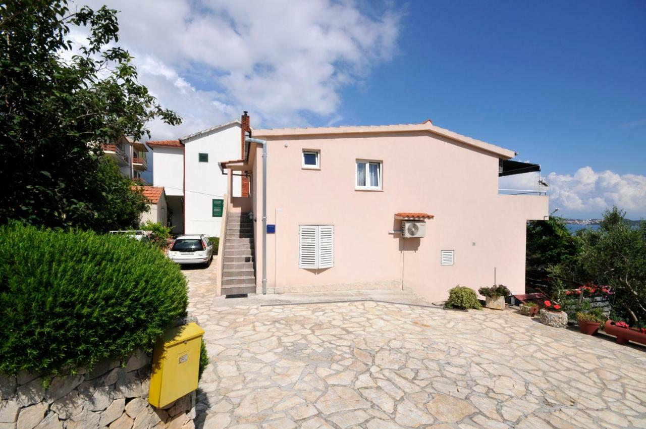 Apartment Sandra Trogir Exterior foto