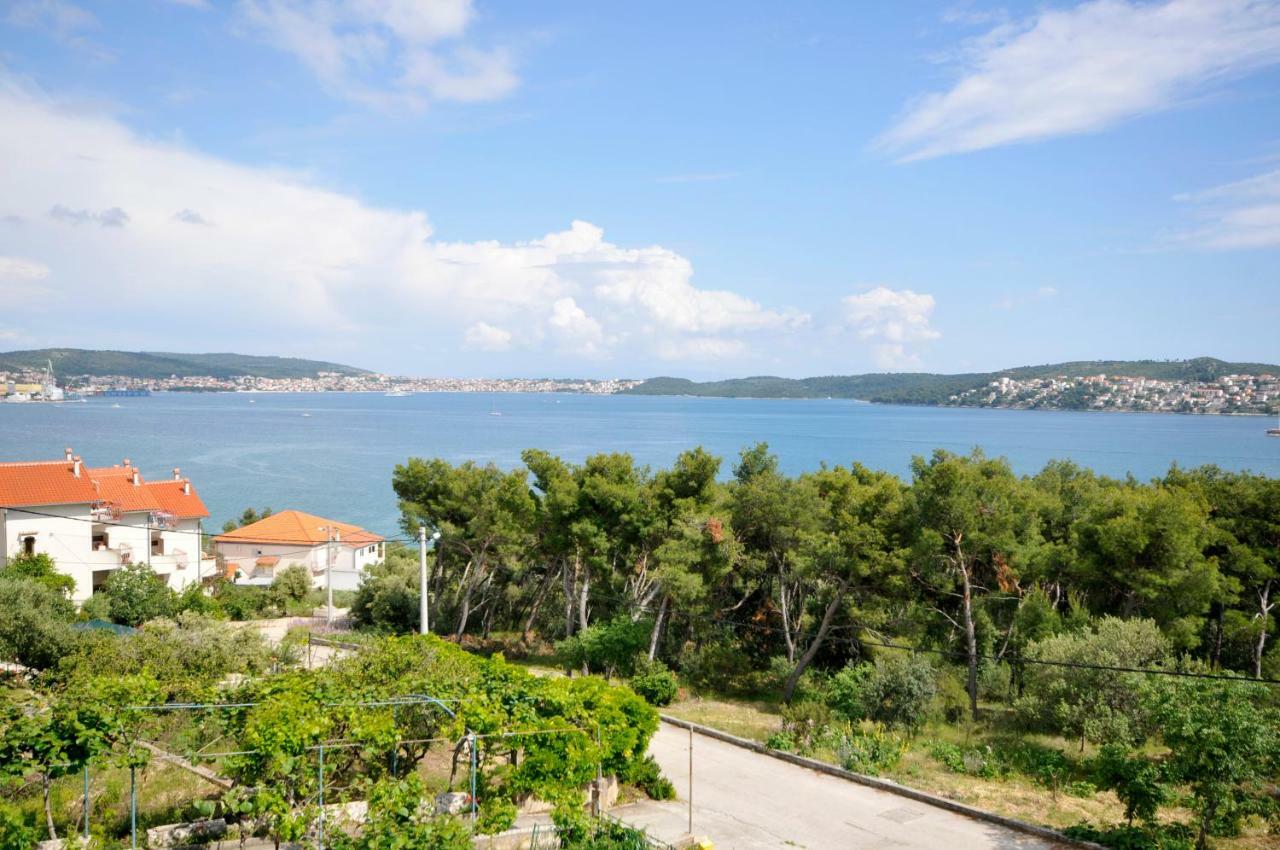 Apartment Sandra Trogir Exterior foto