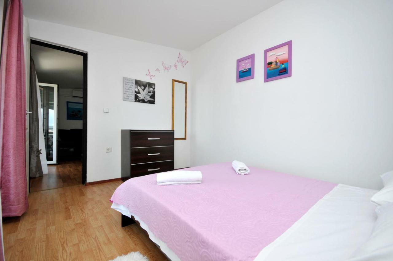 Apartment Sandra Trogir Exterior foto