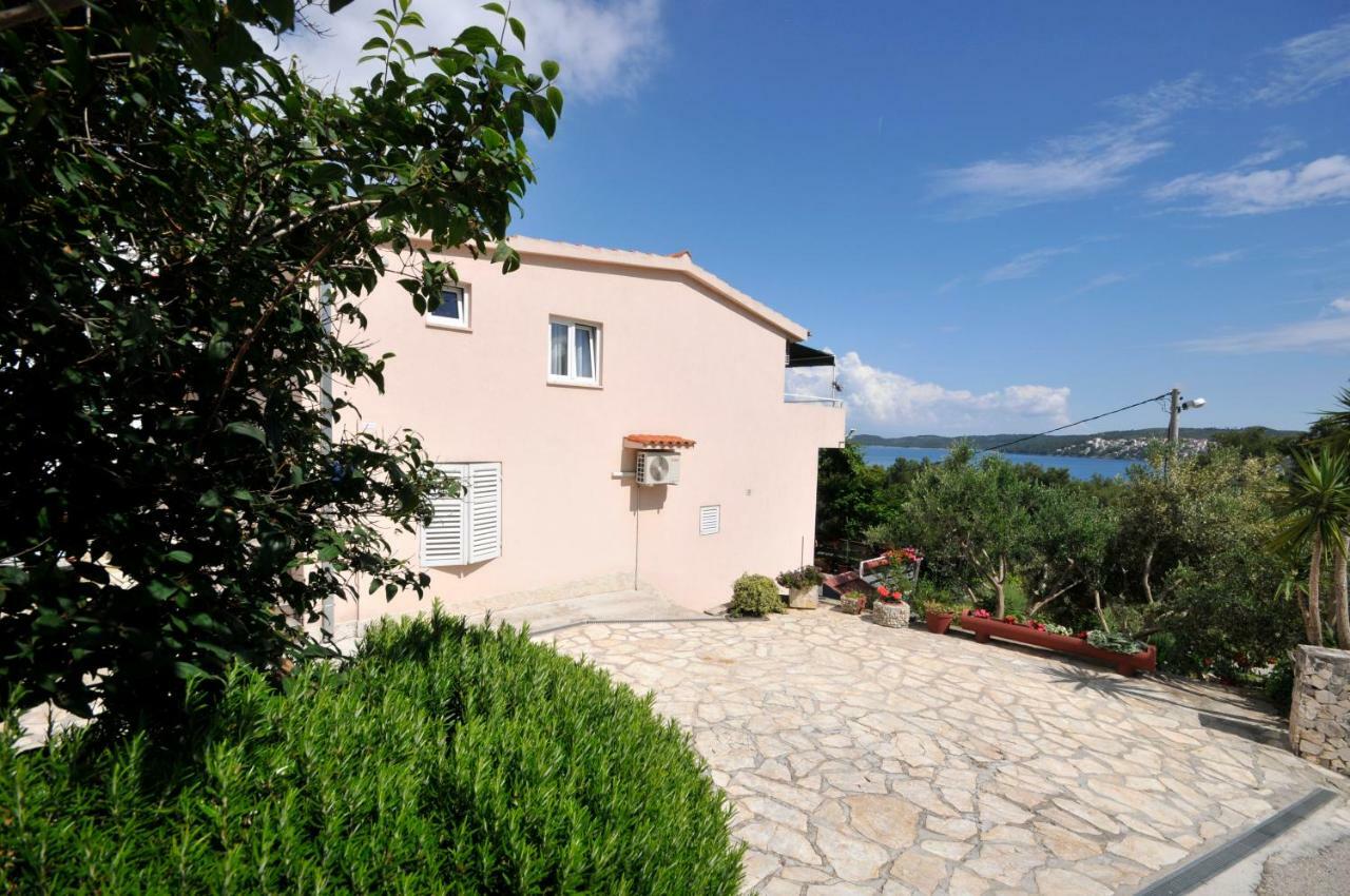 Apartment Sandra Trogir Exterior foto