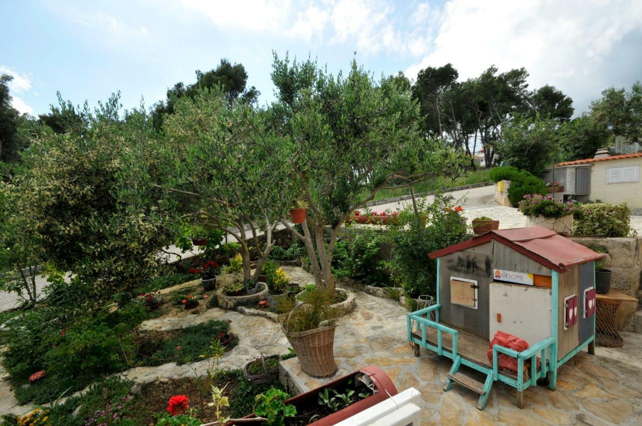Apartment Sandra Trogir Exterior foto