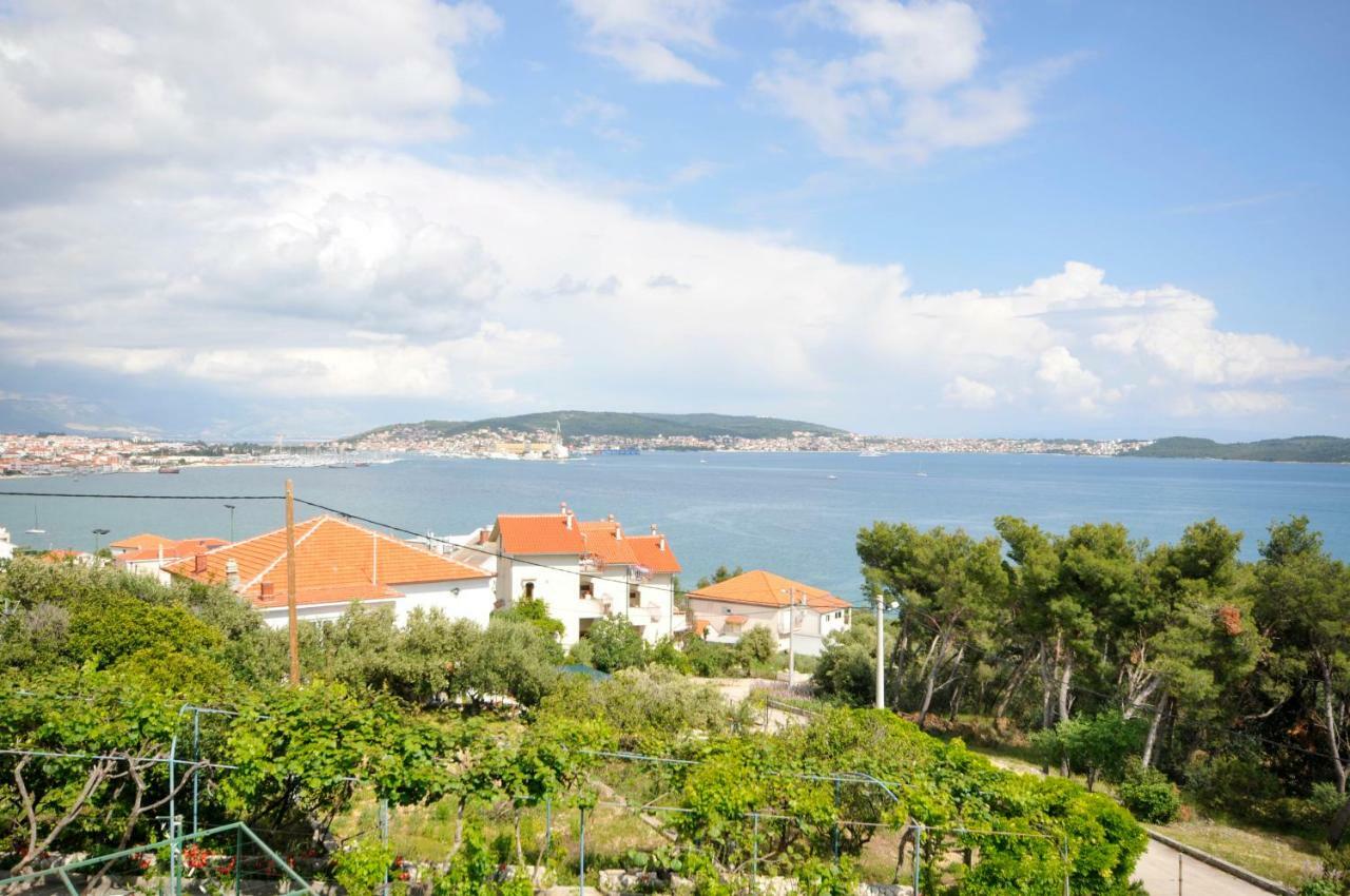 Apartment Sandra Trogir Exterior foto