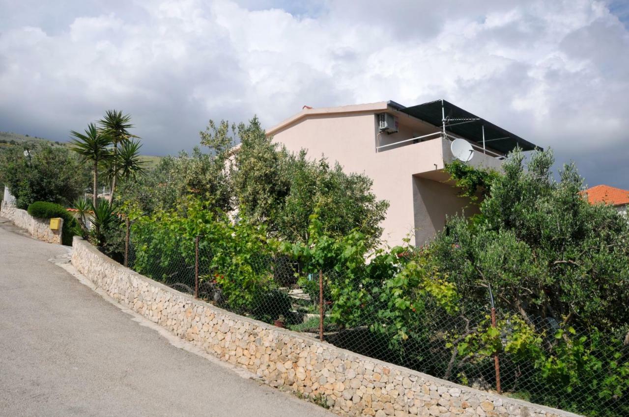 Apartment Sandra Trogir Exterior foto